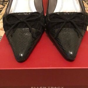 Ellen Tracy 2 1/2” black heels
